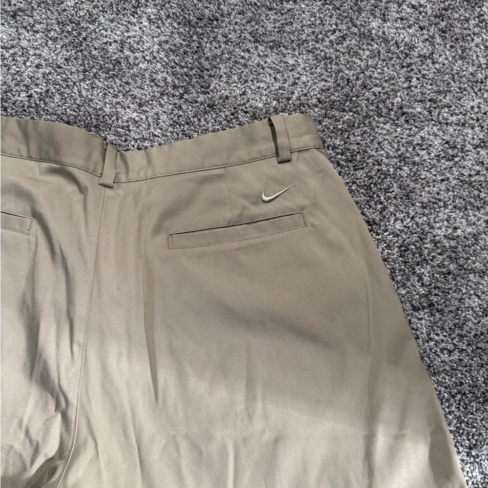 Nike Men's Golf Khaki dri fit Flat Front Shorts 36
